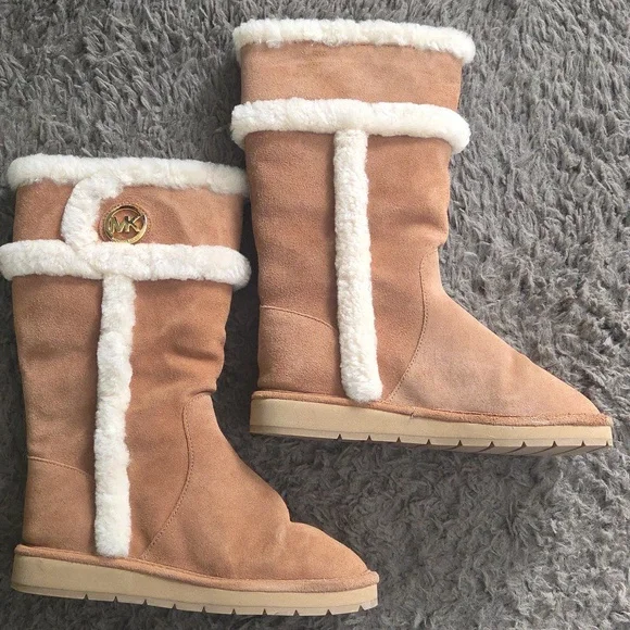 NIB Michael Kors Sz 8 Tan Suede Boots - Picture 5 of 14